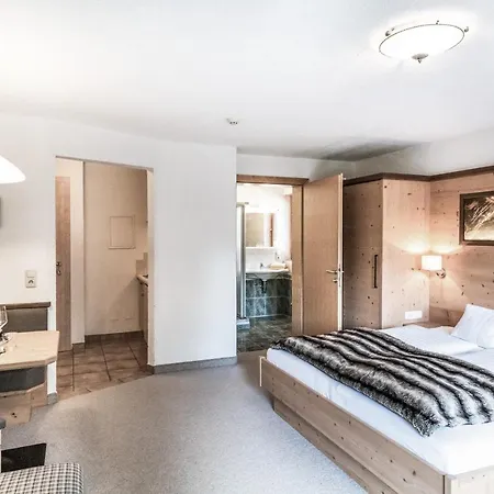 Vera Monti Hotell Holzgau