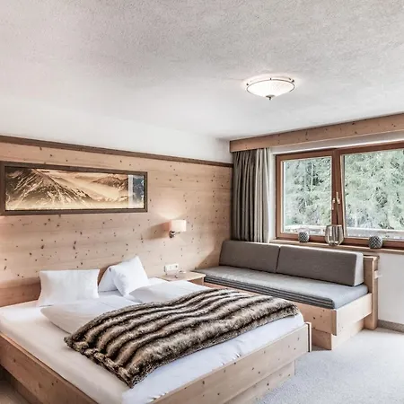 Vera Monti מלון 3*