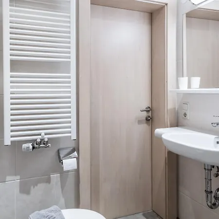 Vera Monti Hotell 3*